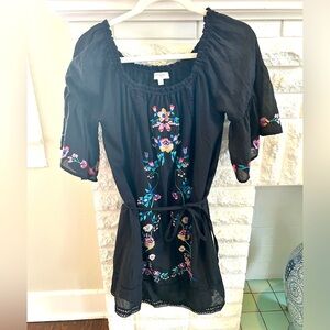 UMGEE Black embroidered cotton dress with tie/belt